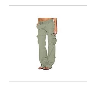 Women’s cargo pants
